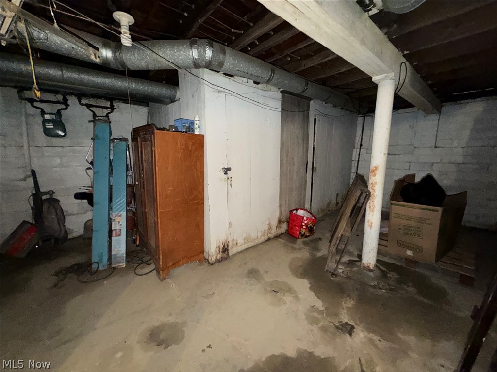 18017 Olympia Road Cleveland OH 44112