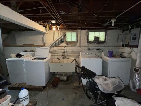 18017 Olympia Road Cleveland OH 44112