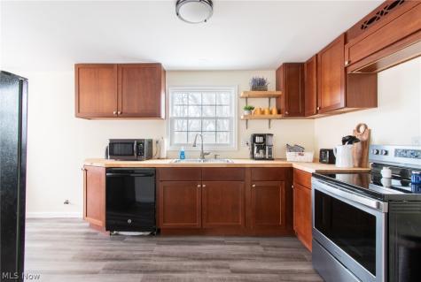 7217 Pennsylvania Avenue Youngstown OH 44514