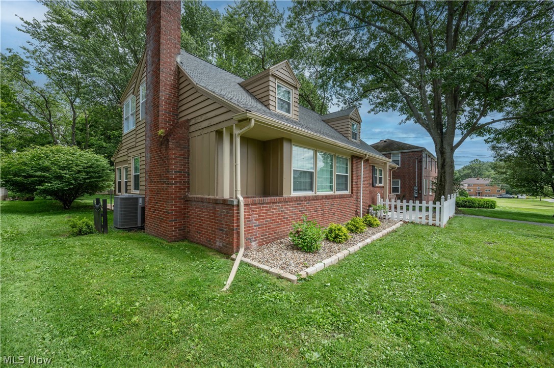 7217 Pennsylvania Avenue Youngstown OH 44514
