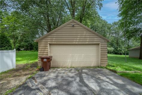 7217 Pennsylvania Avenue Youngstown OH 44514
