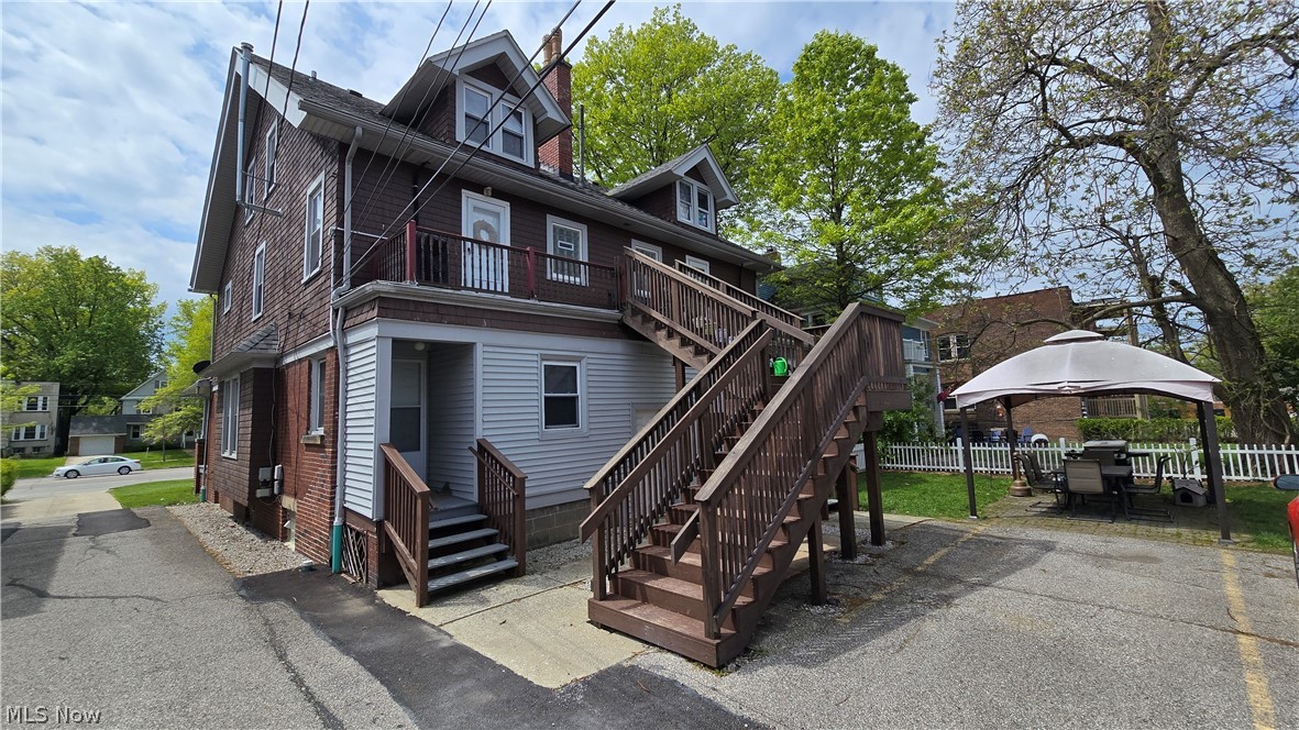 14916 Clifton Boulevard Lakewood OH 44107