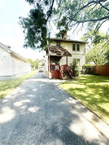 15910 Arcade Avenue Cleveland OH 44110