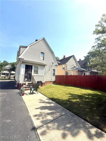 15910 Arcade Avenue Cleveland OH 44110