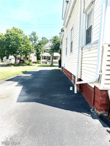 15910 Arcade Avenue Cleveland OH 44110