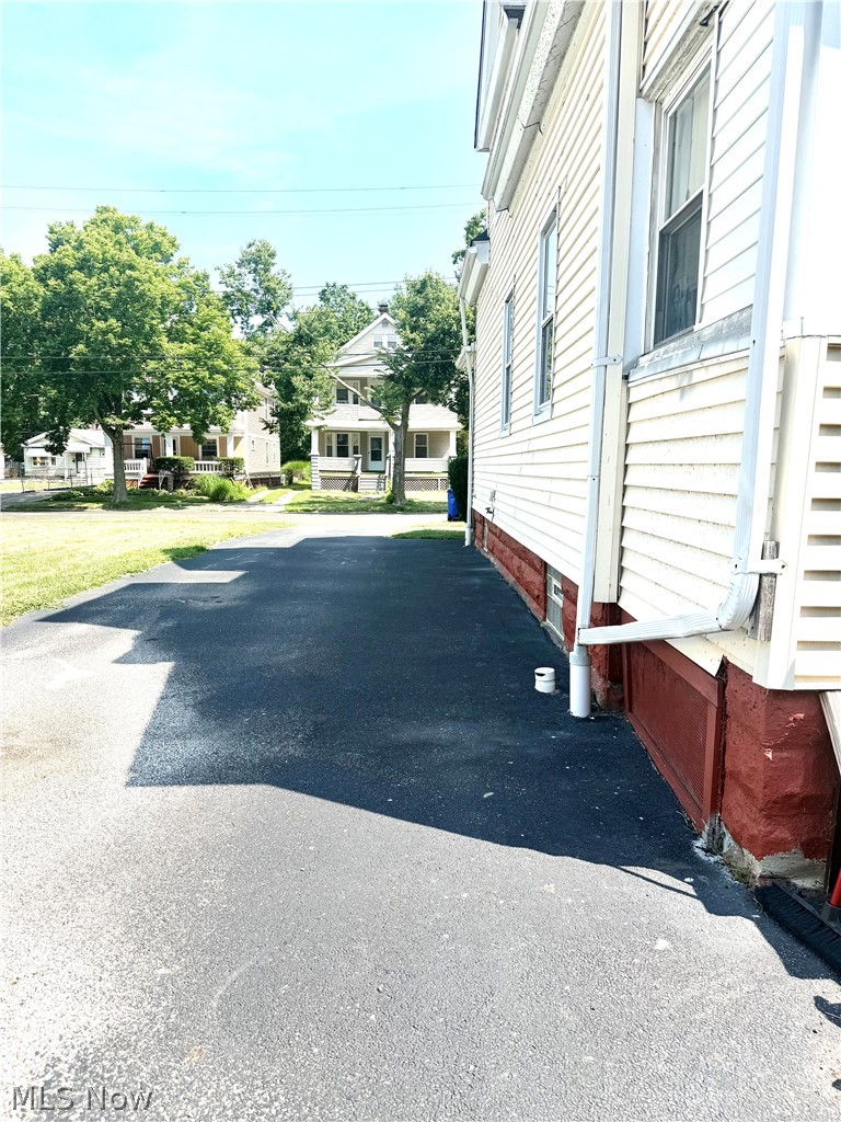 15910 Arcade Avenue Cleveland OH 44110