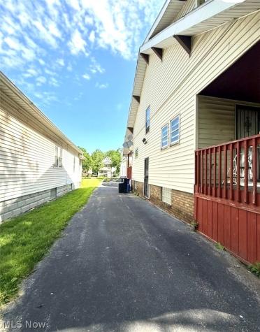 15910 Arcade Avenue Cleveland OH 44110
