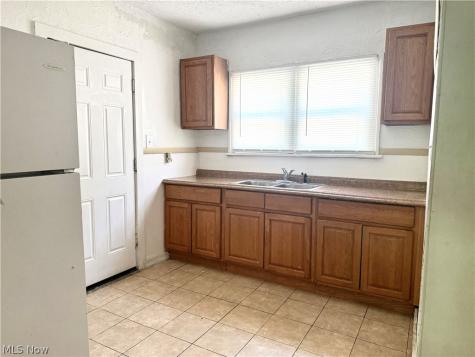 15910 Arcade Avenue Cleveland OH 44110