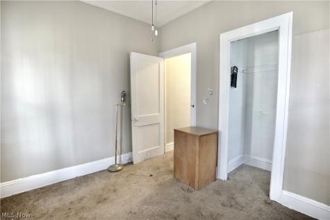 11224 Parkview Avenue Cleveland OH 44104