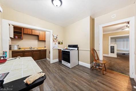 11224 Parkview Avenue Cleveland OH 44104