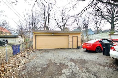 11224 Parkview Avenue Cleveland OH 44104