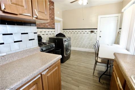 11224 Parkview Avenue Cleveland OH 44104