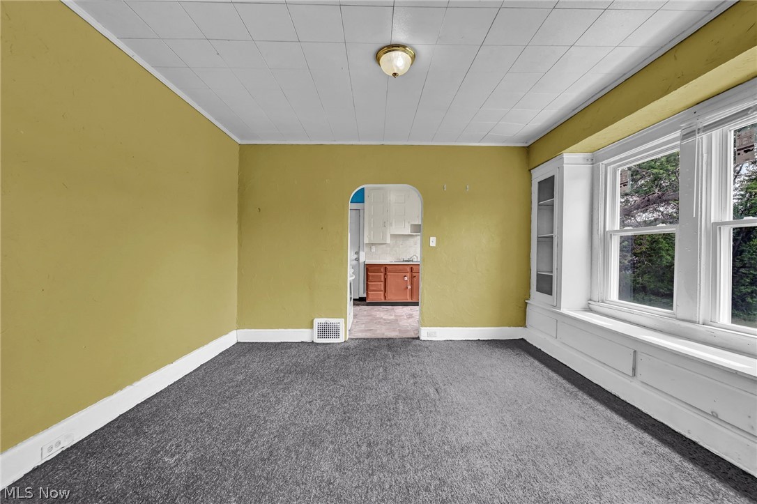 1011 East 140 Cleveland OH 44110