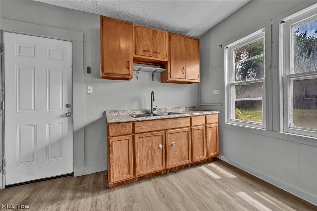 1011 East 140 Cleveland OH 44110