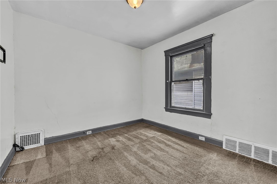 1011 East 140 Cleveland OH 44110
