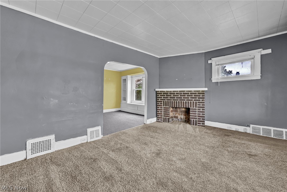 1011 East 140 Cleveland OH 44110