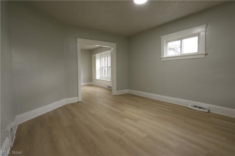 3598 E 149th Street Cleveland OH 44120