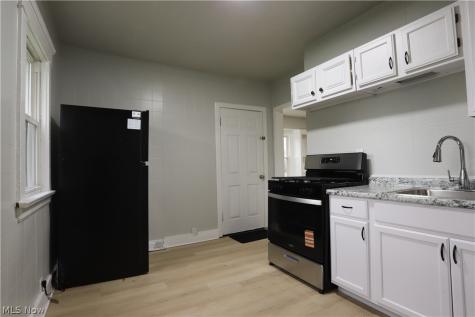 3598 E 149th Street Cleveland OH 44120
