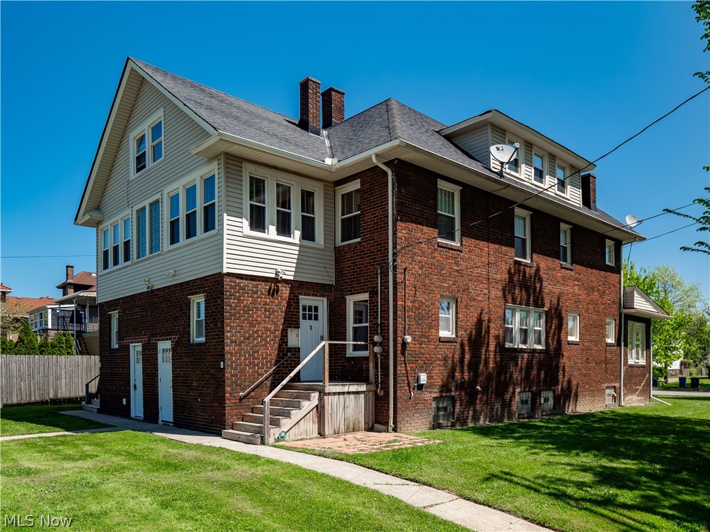 3254 West Boulevard Cleveland OH 44111
