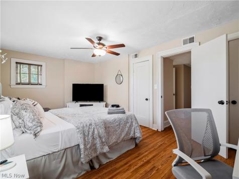 3254 West Boulevard Cleveland OH 44111