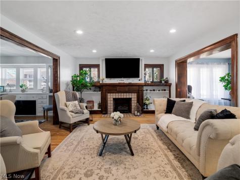 3254 West Boulevard Cleveland OH 44111