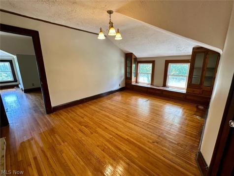 3254 West Boulevard Cleveland OH 44111