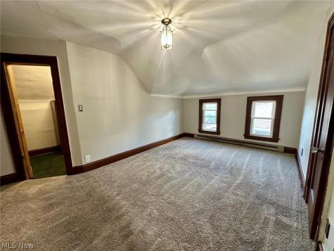 3254 West Boulevard Cleveland OH 44111