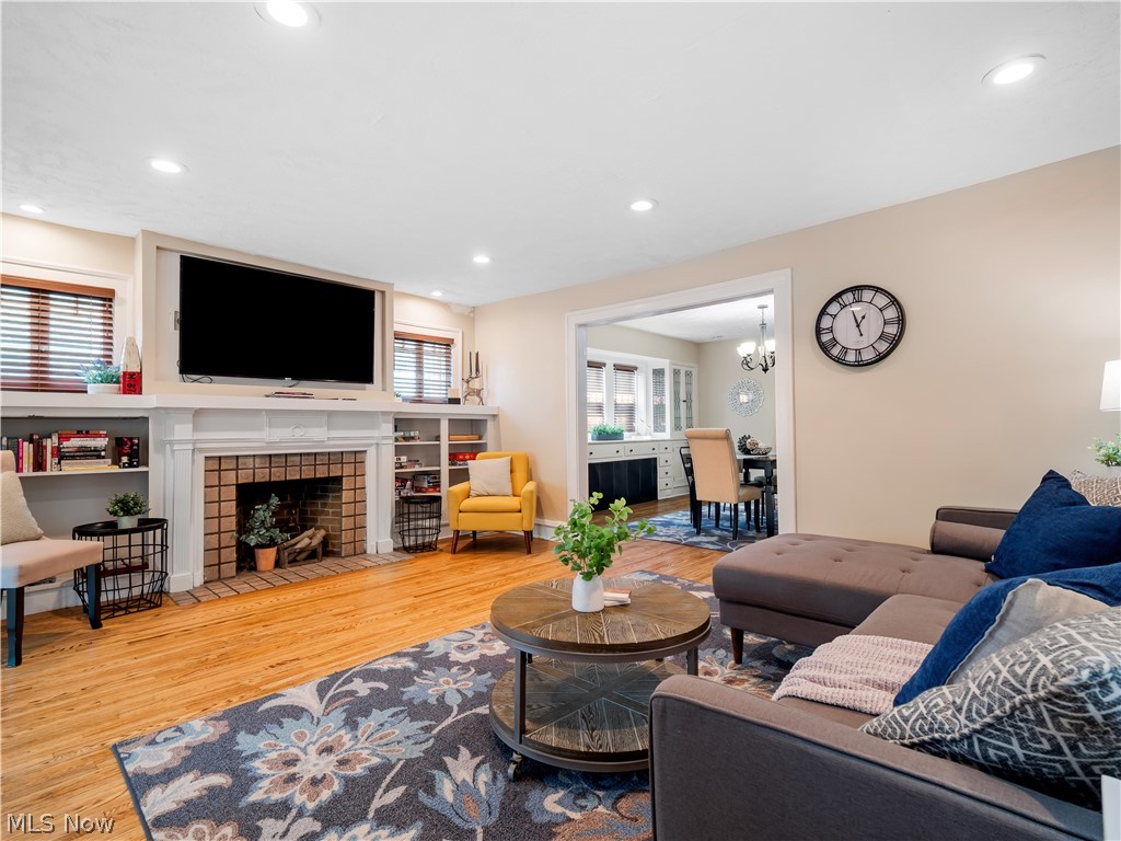 3254 West Boulevard Cleveland OH 44111