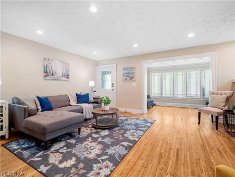 3254 West Boulevard Cleveland OH 44111