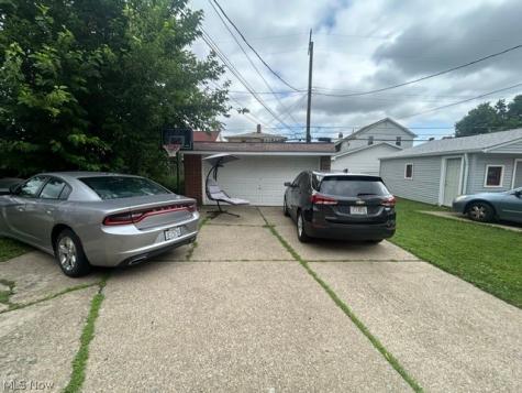 7414 Dorothy Avenue Parma OH 44129