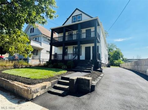 10806 Mount Overlook Avenue Cleveland OH 44104
