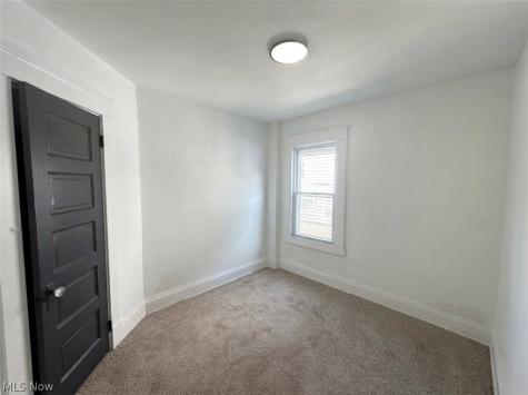 10806 Mount Overlook Avenue Cleveland OH 44104