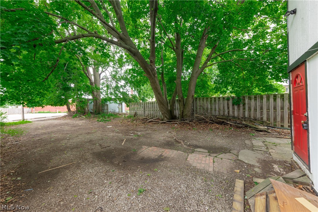 2055 W 65th Street Cleveland OH 44102