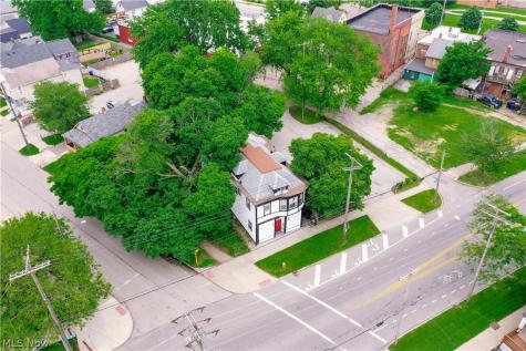 2055 W 65th Street Cleveland OH 44102