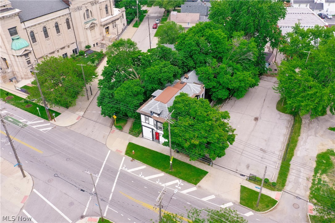 2055 W 65th Street Cleveland OH 44102