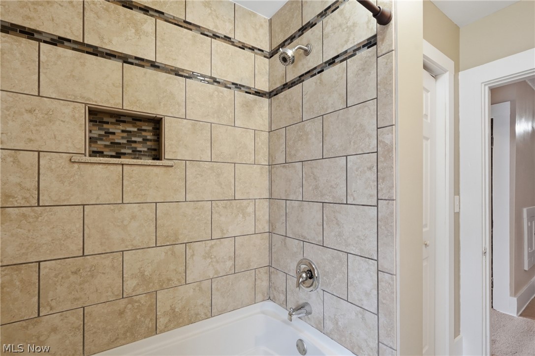 42 W 7th Street Dresden OH 43821
