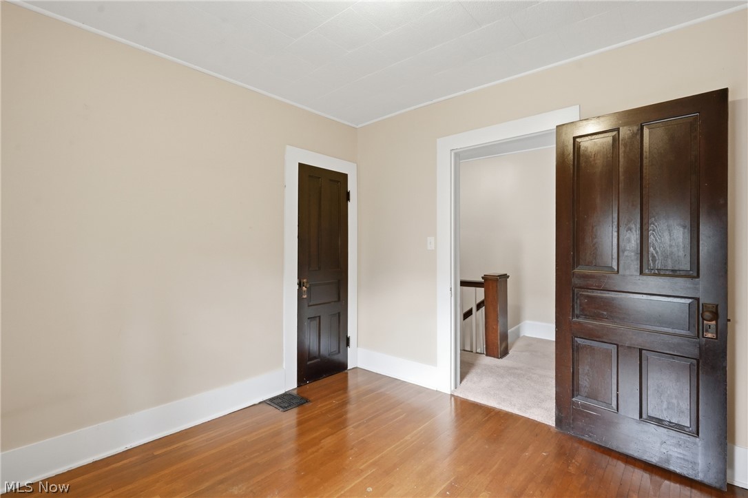 42 W 7th Street Dresden OH 43821