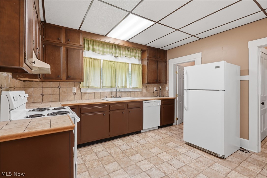 42 W 7th Street Dresden OH 43821