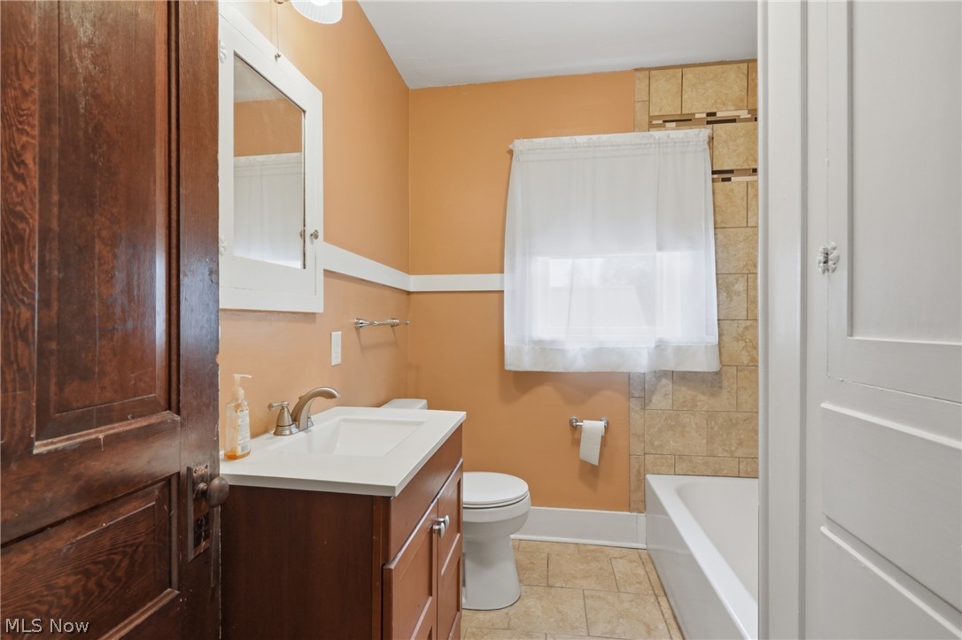 42 W 7th Street Dresden OH 43821