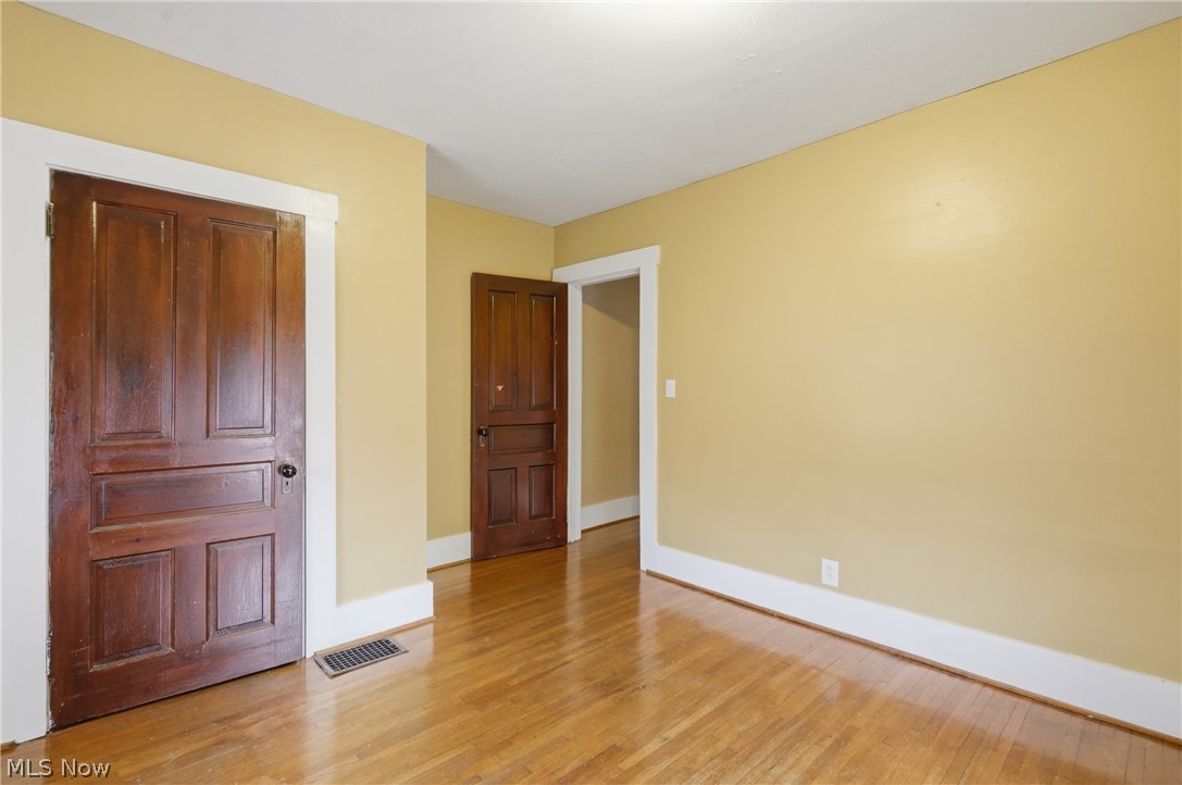 42 W 7th Street Dresden OH 43821
