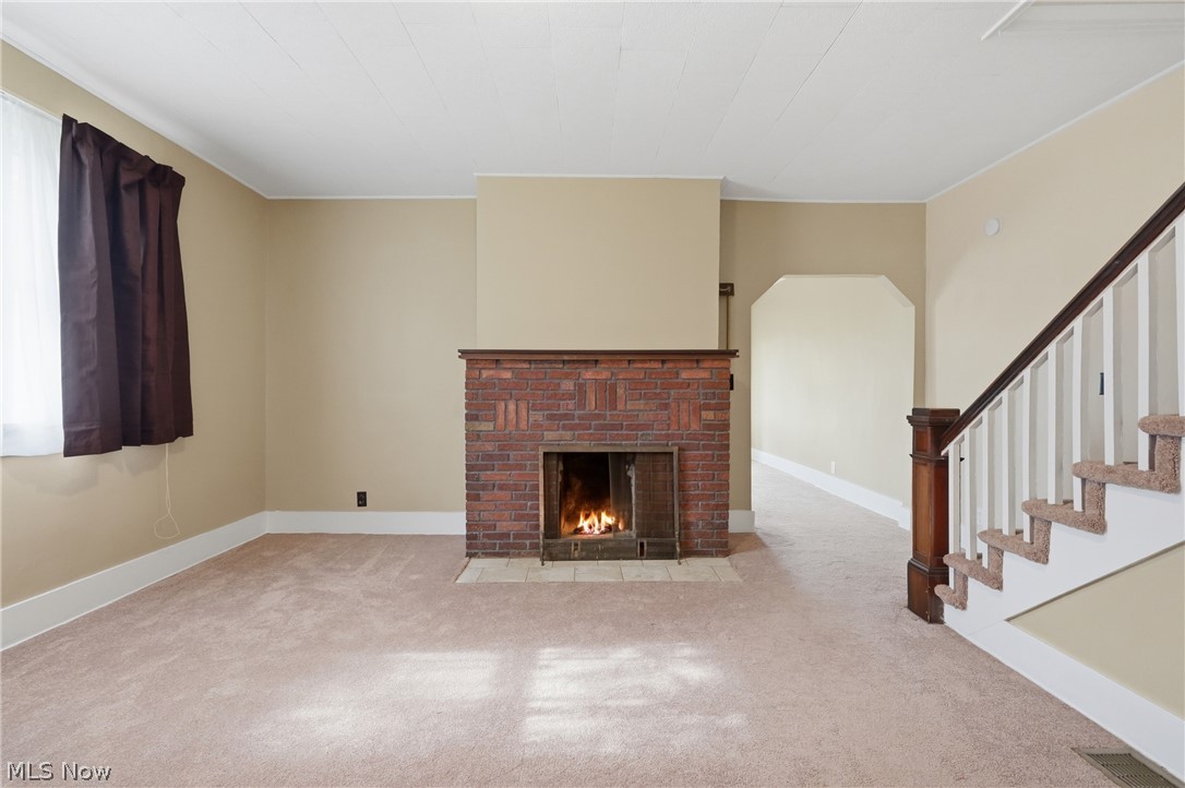 42 W 7th Street Dresden OH 43821