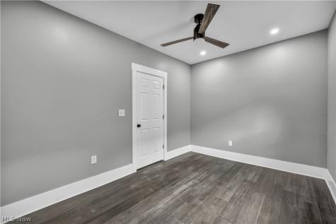 10905 Grandview Avenue Cleveland OH 44104
