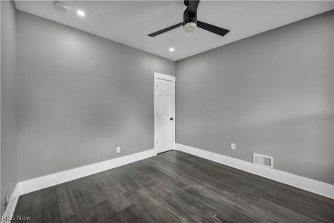 10905 Grandview Avenue Cleveland OH 44104