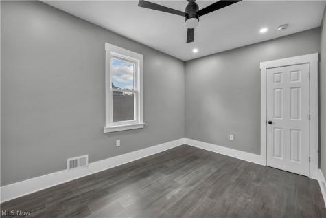 10905 Grandview Avenue Cleveland OH 44104