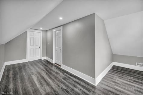 10905 Grandview Avenue Cleveland OH 44104