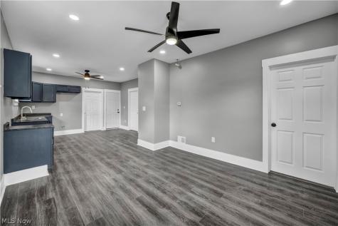 10905 Grandview Avenue Cleveland OH 44104