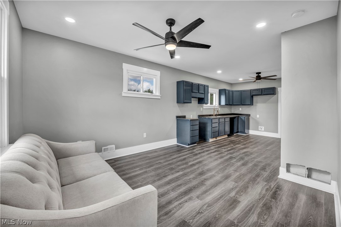 10905 Grandview Avenue Cleveland OH 44104
