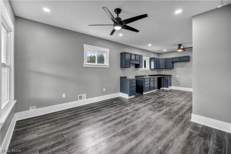 10905 Grandview Avenue Cleveland OH 44104