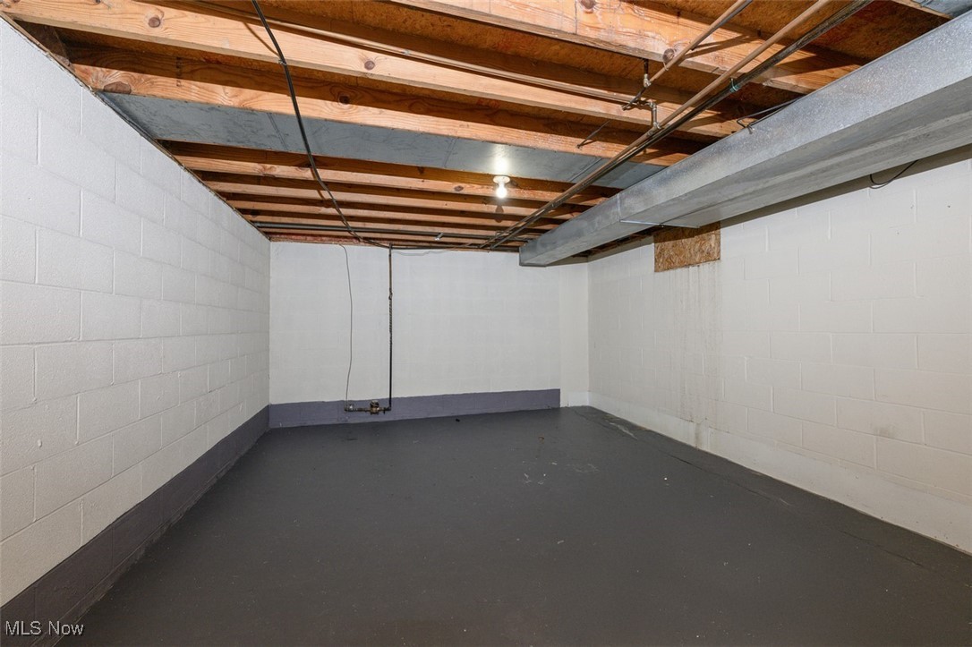 351 - 353 Harding Avenue NW Massillon OH 44646