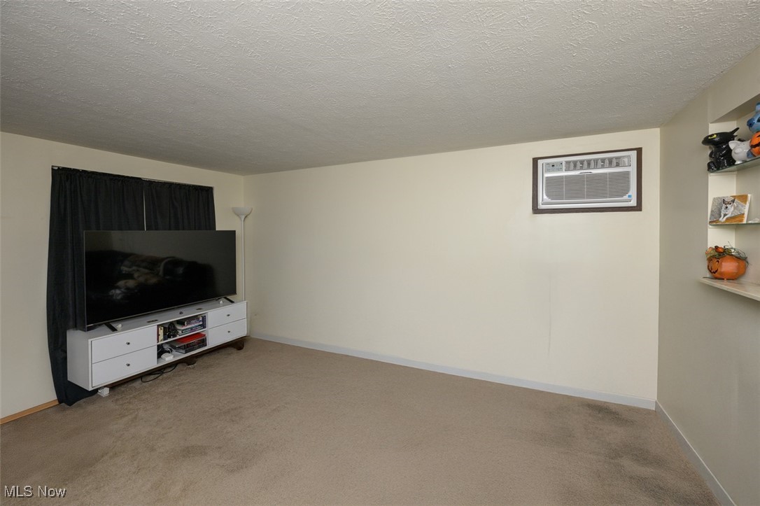 351 - 353 Harding Avenue NW Massillon OH 44646